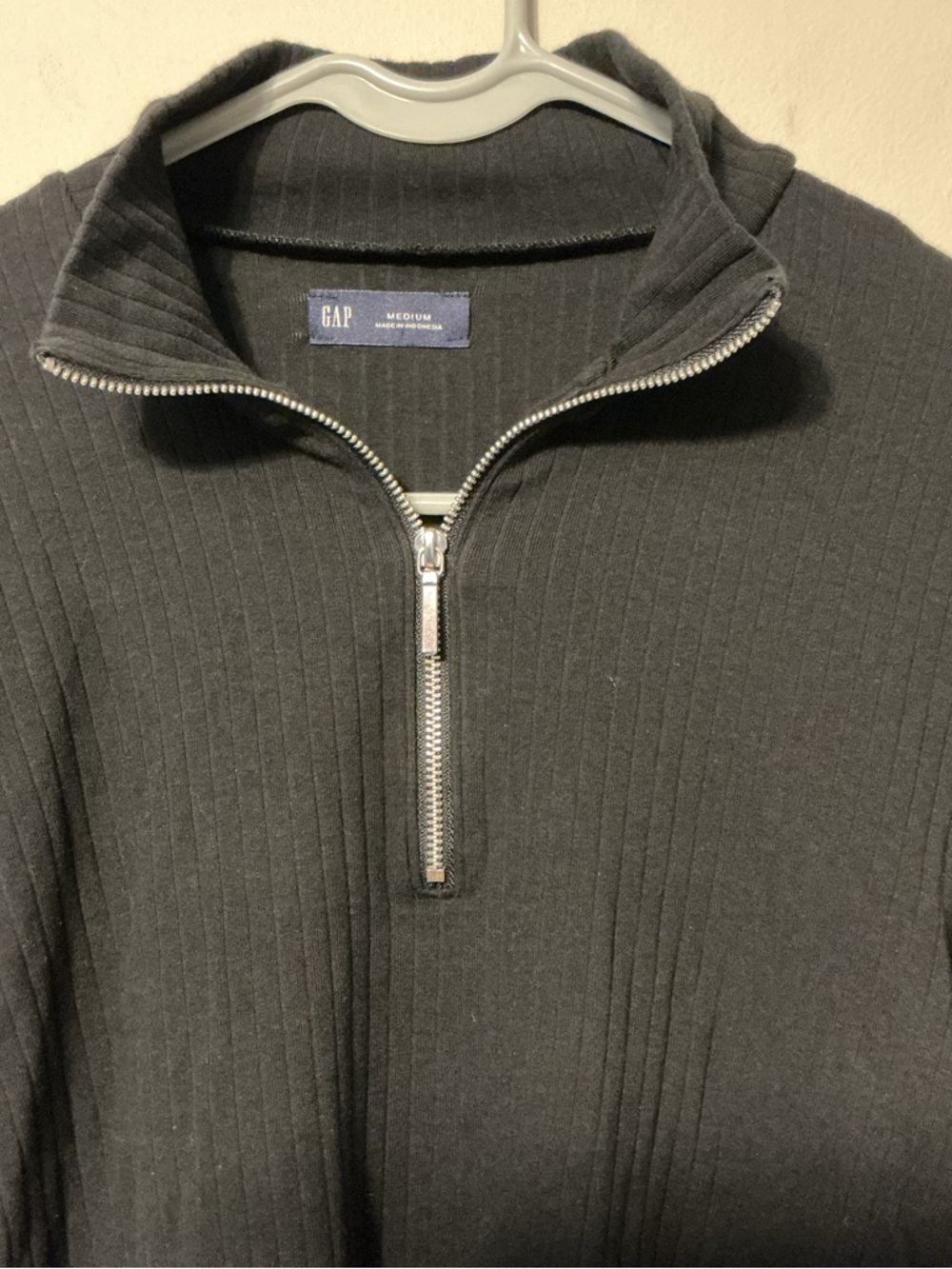 Gap Ribbed Quarter-Zip Sweater - Picture 3 of 7